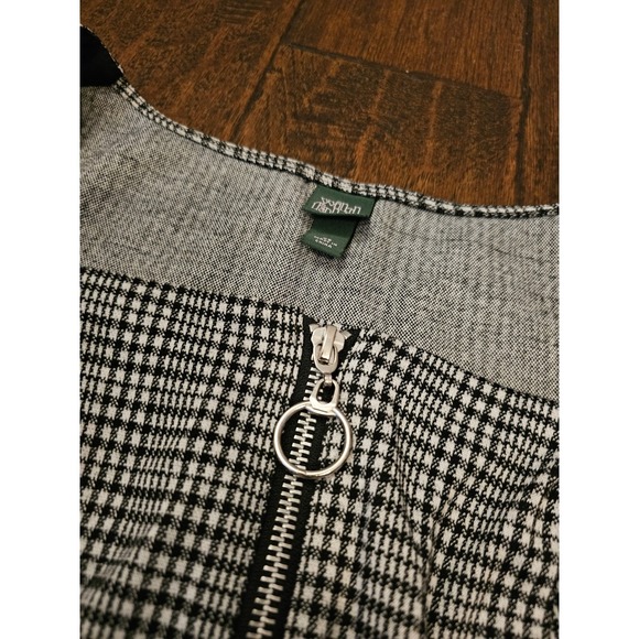 Wild Fable Plaid Crop Top Black White Checkered Front Zip Square Chic XS Preppy - Picture 2 of 6